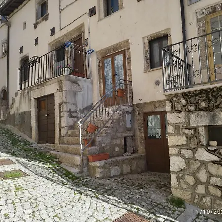 Locazione Turistica Delle Dee * بيسكوكوستانزو